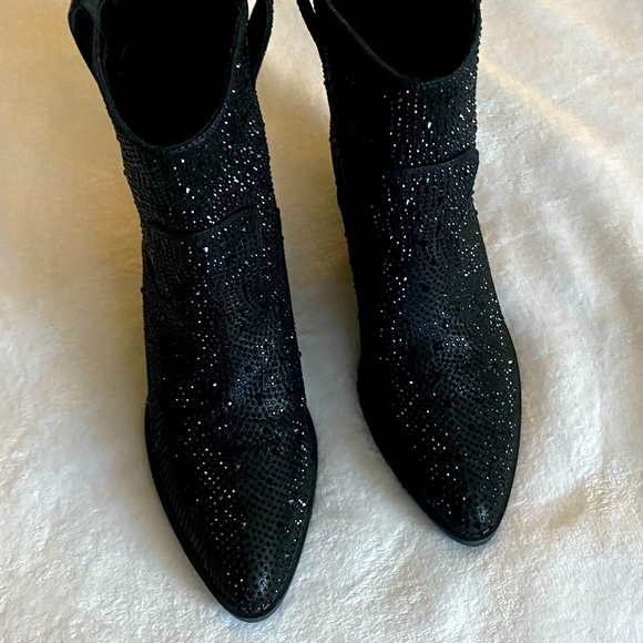 Sparkling Vegas Boots! - Picture 6 of 6